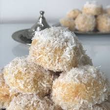 Boules Coco Confiture Ultra Fondantes Boule De Coco Recette Boule De Noix De Coco Boules Coco