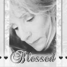 💔💔 Blake Shelton broke down in tears but when Kelly Clarkson buried her  face and sobbed beside him, the entire audience held its breath. No one  expected an ordinary performance night to