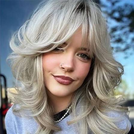 Butterfly Haircut With Bangs: 19 Styles + How to Maintain It - Switzerland