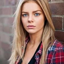 Crystal Tolley's Instagram, Twitter & Facebook