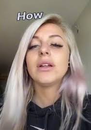 Sarah Moree's Instagram, Twitter & Facebook