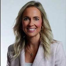 Lesley Reed (@lesleyaswartz)