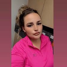 Stacey Devlin's Instagram, Twitter & Facebook