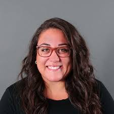 Mia Holbrook's Instagram, Twitter & Facebook