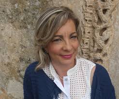 Qui trovi opinioni relative a maestra mary e puoi scoprire cosa si pensa di maestra mary. Maestra Mary Ragazzi Mondadori