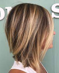 70 Helderste Medium Gelaagde Kapsels Om Je Te Verlichten 70 Helderste Middellange Gelaagde Ka Coupe De Cheveux Coiffure Cheveux Fins Cheveux