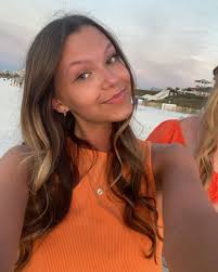 Congrats and best of luck to a new round of CFO scholars! 📓🍎 • Jeslyn  Coker, a '23 grad of Marionville High School, received the John and Betty  Morris Scholarship for a