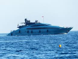 Louer Un Bateau Pour Vos Prochaines Vacances Avec 2yachts Bateau Location Bateau Yacht De Luxe