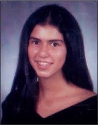 Carolaine Pino's Instagram, Twitter & Facebook