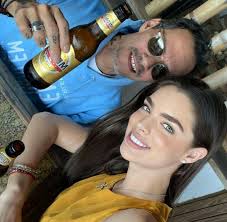 VIDEO] La reacción de Marc Anthony cuando le gritaron "JLO" ante Nadia