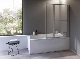Mais dans une baignoire, gare aux projections ! Comment Choisir Son Pare Baignoire Leroy Merlin