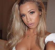 And the superstar instagram influencer says that she hopes that by showing off her incredible figure, she can inspire other women to have more confidence. Tammy Hembrow Height Age Weight Husband Biography Net Worth