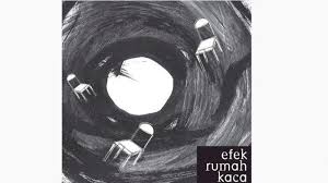 Efek rumah kaca is an indonesian indie rock band, formed in 2001. Kunci Chord Gitar Dan Lirik Lagu Bukan Lawan Jenis Efek Rumah Kaca Aku Takut Kamu Suka Tribun Wow