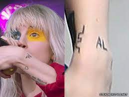 Hayley williams' tattoos that you can filter by style, body part and size, and order by date or score. Hayley Williams Tattoos Meanings Steal Her Style