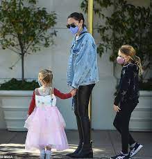 This is gal gadot bubot all scenes by ronny de wit on vimeo, the home for high quality videos and the people who love them. Freedomroo Pregnant Gal Gadot Rocks Leather Slacks And A Denim Jacket While Shopping With Her Kids In La Australiannewsreview