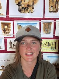 Hey! I'm Bruna, 31, moving back to beautiful Byron Bay this November 5th 🌞  I'm looking for a single room (budget $270–350/week). A little about me: I  absolutely love the Byron vibe —