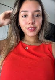 Melissa Jeffers's Instagram, Twitter & Facebook