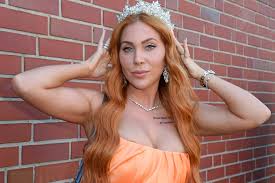 tara tabitha
