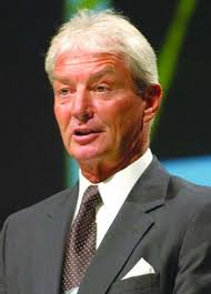 Witness Aug 04 pdf.4.0