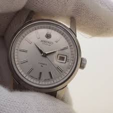 vintage seiko chorus date hand winding 17jewels ref 2118 0230 works ebay in 2021 seiko wrist watch vintage