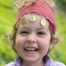 BADAVUT'A 600 METRE SICAK ASFALT YOL Sarımsaklı Mahallesi, Badavut mevkii,  Hamit Ağa caddesine Fen İşleri Müdürlüğü tarafından yapılan çalışmalar  sonucunda 600 metre boyunca sıcak asfalt çalışması uygulandı.Aynı  güzergahta sıcak asfalt uygulaması devam