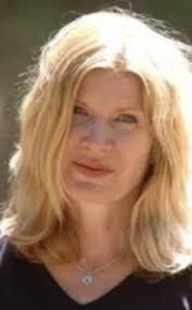 Connie Sinclair's Instagram, Twitter & Facebook