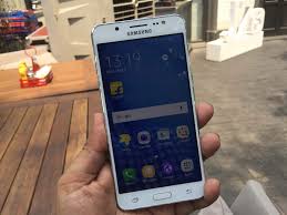 Features 5.2″ display, snapdragon 410 chipset, 13 mp primary camera, 5 mp front camera, 3100 mah battery, 16 gb storage, 2 gb ram. Samsung Galaxy J5 2016 A Glass Screen Only Replacement Ifixit Repair Guide