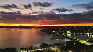 Passeio de lancha no Lago de Furnas