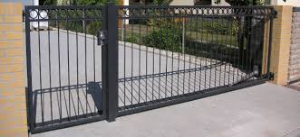 Erst nach einer gründlichen reinigung sind die. Gartentor Hoftor Einfahrtstor Nach Mass Halle Saale Homafa Gmbh Metallbau Halle