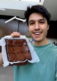 Zero eggs and zero dairy is needed for these brownies!!