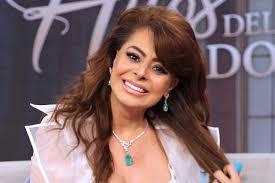 Yadhira Carrillo aclara si sus cachetadas de telenovela son reales o no