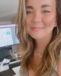 Kim Lemay's Instagram, Twitter & Facebook