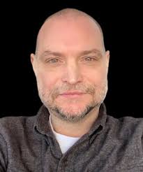 Jerome Hensley's Instagram, Twitter & Facebook