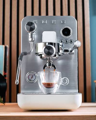 Happy International Coffee Day! ☕ From our Automatic Coffee Machines for  effortless everyday brewing, to our range of Manual Espresso Machines for  the connoisseur who likes to take their time, there's a
