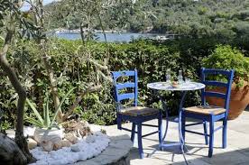 Deco Terrasse Die Terrasse Im Griechischen Und Mediterranen Stil Neu Mediterraner Stil Terrasse Steinfassade
