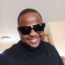 🇿🇦 South Africa is closing 2025