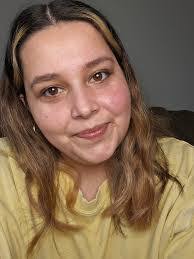 Michelle Gaffney's Instagram, Twitter & Facebook