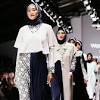 Desain ini sangat cocok dipakai oleh wanita muslimah yang model baju kebaya depan pendek belakang panjang menjadi salah satu inovasi terbaru dari model baju kebaya saat ini. Https Encrypted Tbn0 Gstatic Com Images Q Tbn And9gcqvd4cmabhoi Kbwwtchrs4h Ra6nhbqqe Lgmgi Nilcvorwsz Usqp Cau