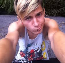 Went through some phases… I do hope to bring the dreads back one day  though. 🤞 : r/blunderyears