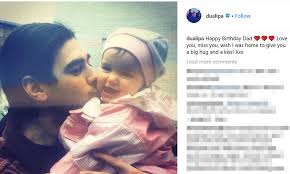 Dua does the wap dance (gfycat.com). Malaysiakini Dua Lipa Diejek Panggil Bapa Babi