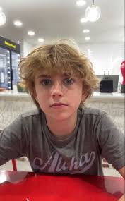 Laura Winton🎀 (lawinton)