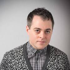 Daniel Snelson's Instagram, Twitter & Facebook