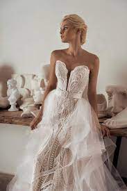 Tulle Train Removable Horsehair Train Detachable Skirt Tulle Etsy In 2021 Wedding Gowns Mermaid Wedding Dress Sequin Making A Wedding Dress