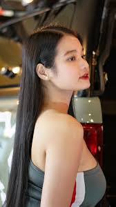 Vanessa Cedeno's Instagram, Twitter & Facebook