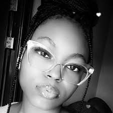 Pelumi 🍫🌺 (@OluwapelumiOhu)