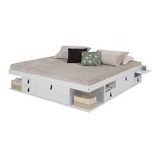 Stylish appearance with vintage headboard and footboard. Copper Grove Rivne Storage Platform Bed With Drawers