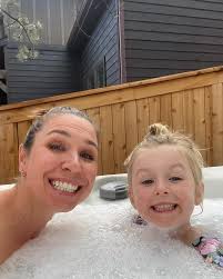 Abbey Roesner (@abbeyroesner) • Instagram photos and videos