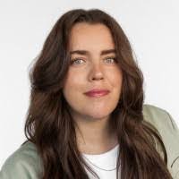 Anne Lamoureux's Instagram, Twitter & Facebook