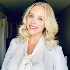 Nancy Gale's Instagram, Twitter & Facebook