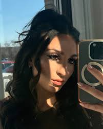 Up close & personal✨ . . #philly #nj #njgirl #phillygirl #girlpower  #girlygang #girlygang🍒 #makeup #girlgroup #personal #real #motivation